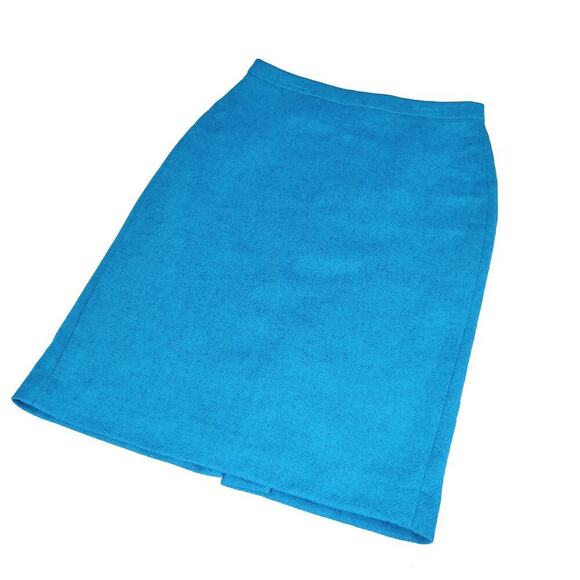 Pure Collection Teal Moon Wool Pencil Skirt | Classic Workwear | UK Tailoring - Picture 2 of 16